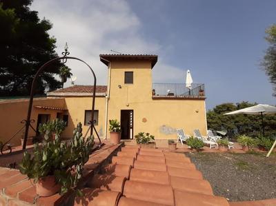Lemon's House by the sea