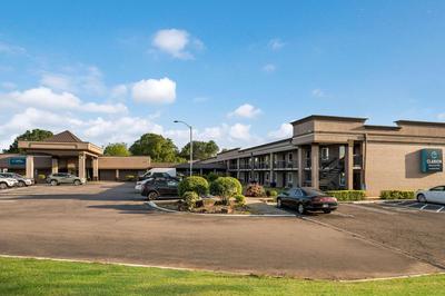 Clarion Inn & Suites Russellville I-40