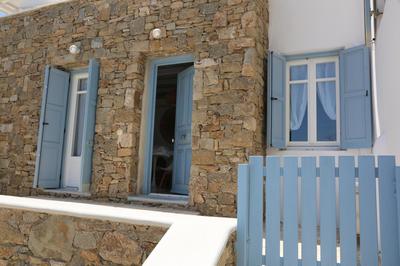 Cycladic Home with Hot Tub