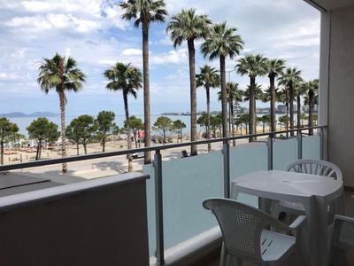 Sea Front Apartment Beach House