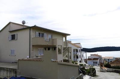 Geräumige Ferienwohnung mit Grill und Meerblick