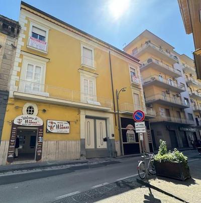 suite cubè al centro storico vicino la scuola Vespucci con parcheggio su richiesta
