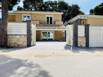 Nuova Residenza dei 7 Pini a pochi passi dal mare