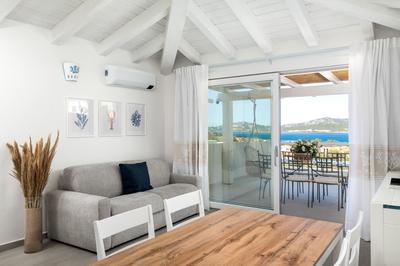 Domusmeralda - Blu - Attico sul Mare