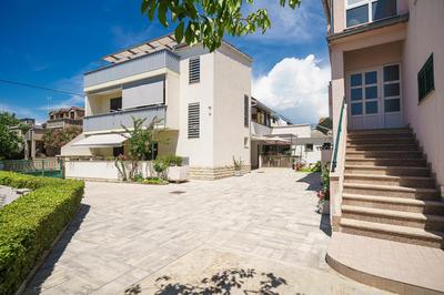 Family Petrov Apartments