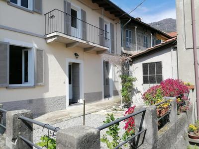 Traditional Piazza Home/Balcony/ Private Garden