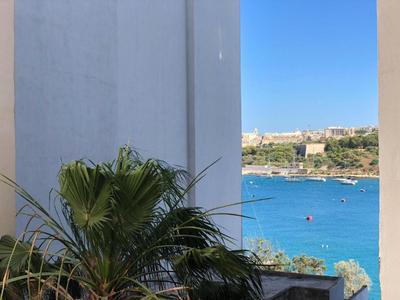 Sol's Sliema Homestay