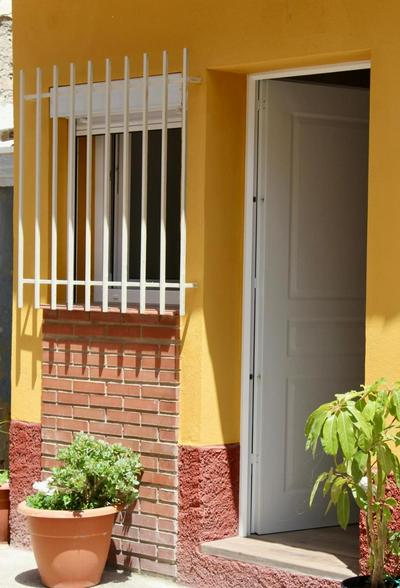 Cenacheros house