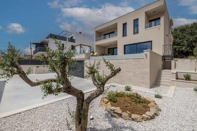 New Villa Coco Maison with heated infinity pool