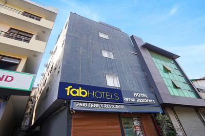FabHotel Royal Reena Residency