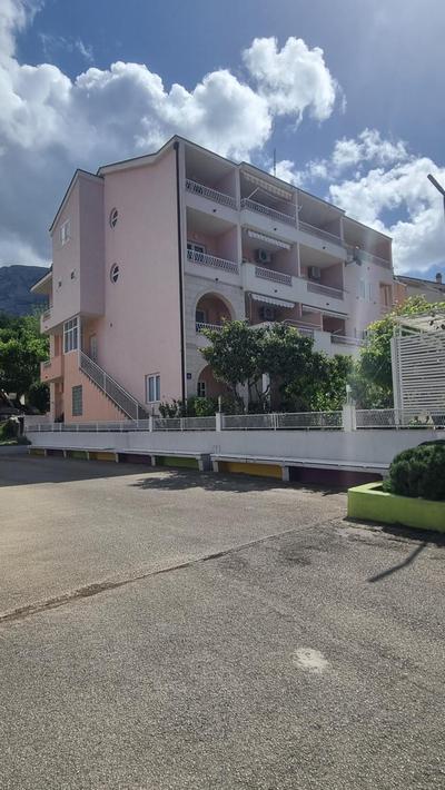 ROSSA Studio Apartment