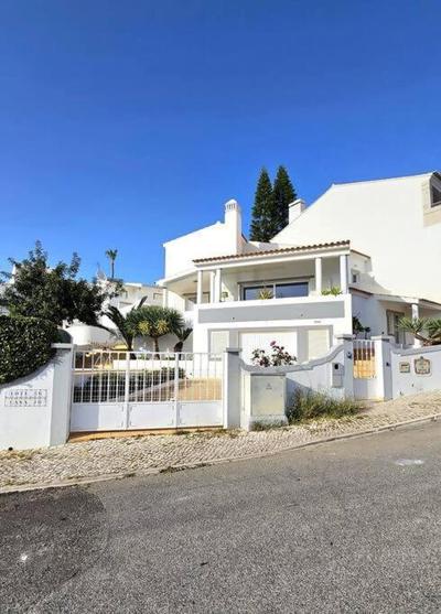 Jos Villa near MarinaeBeach