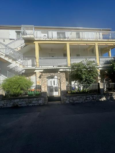 Apartment Ivale