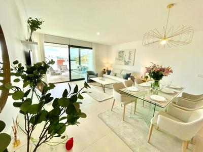 Magnificient 3 Bedroom Apartment by the Beach