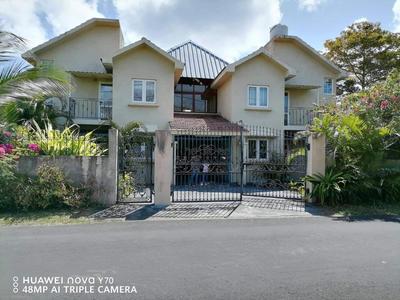 Twin Palms Villa
