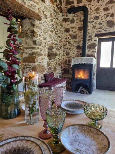 Mesavlia Traditional Stone House