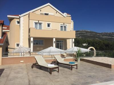 Villa Stone Queen