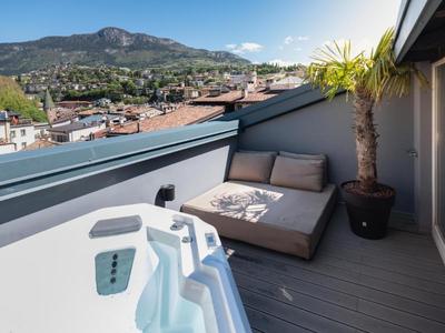 Soul of Trento Exclusive Jacuzzi Loft