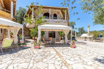 Paco's Resort Family Villa 10