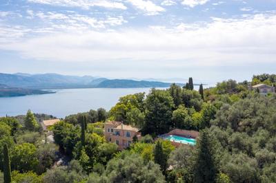 Villa Kalliopi by Villa Plus