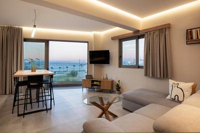 400 Steps Apartment