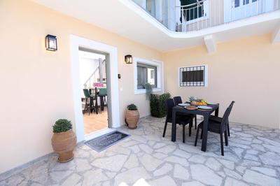 Vlachos Maisonette