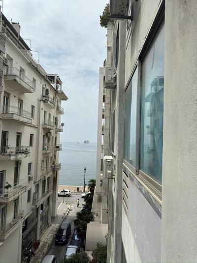 Sea view Aristotelous square