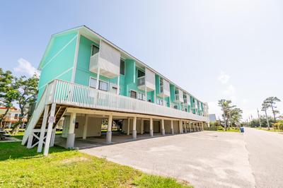 Waterfront Condo - Canal Views - Walk to Beach