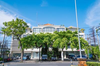 Bustle Base Coliving and Coworking Space