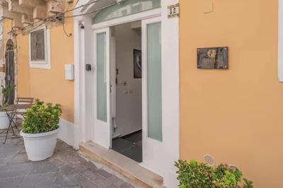 Judeka Suite Ortigia with Jacuzzi