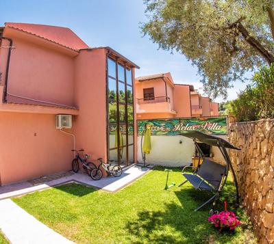 Deluxe Sani Relax Villa