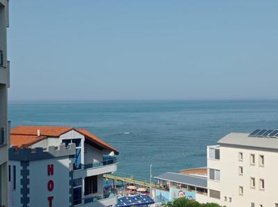 Spacious 2 Bedroom Apartment City Center by LunaSol