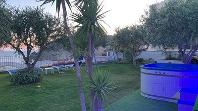 Hotel Casa Adolfo Ischia