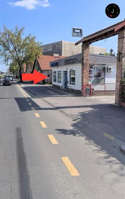 Studio Stipe- with free parking, self check-in