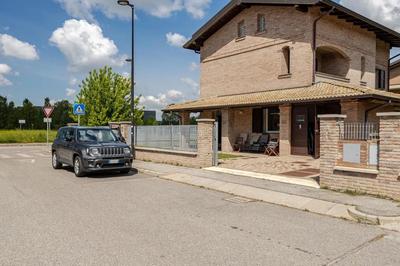 15 Minuti da Bologna, Villa Moderna in Campagna