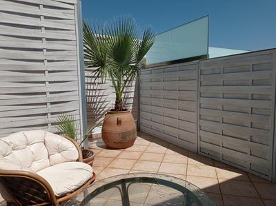 City Apartment with heated rooftop Pool