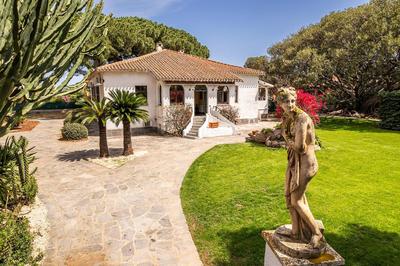 Lux Historic Villa Giardini, with private Pool SouthSardiniaHolidays