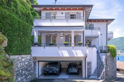 Lakefront Luxury Villa, Jacuzzi, garage e terrace
