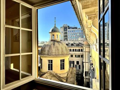 Lusso dei Rolli Attico Pellicceria Con Terrazzo