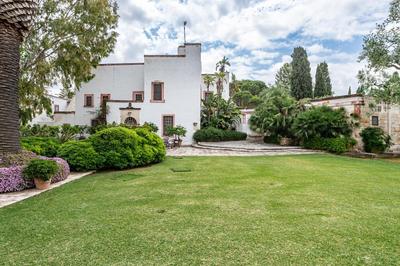 Masseria Bouganvillea by Rentbeat