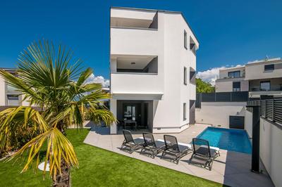 Apartment BP LUX with private pool