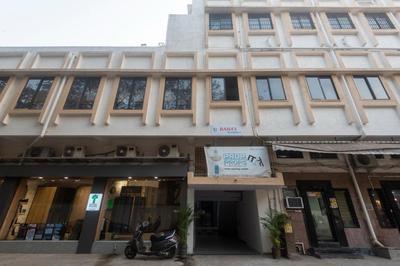 Hotel O Babas Residency