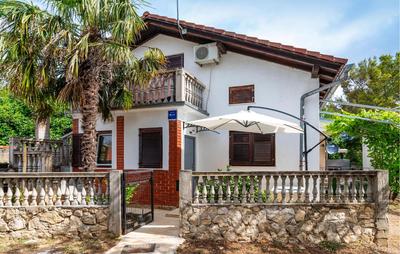 2 Bedroom Lovely Apartment In Krusevo