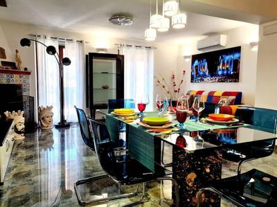 DonCarmelo O'ScialityHouse