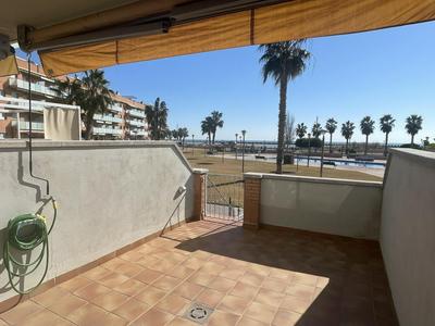 Onze - primera línea de mar con piscina