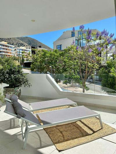 Modern apartment Pedro, Higueron reserve