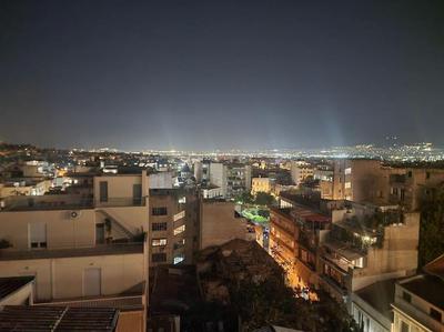 Small studio under Acropolis B!