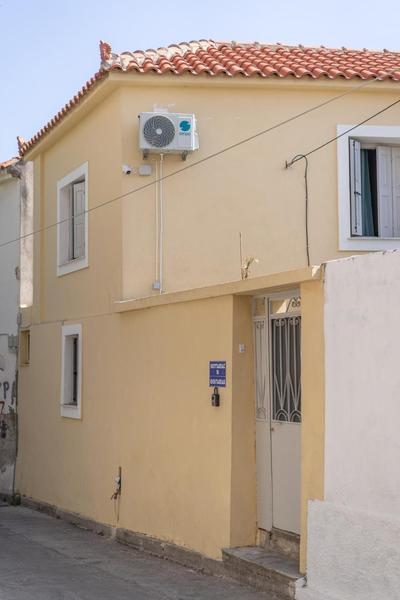Spacious Home with Yard, Mytilene Lesvos