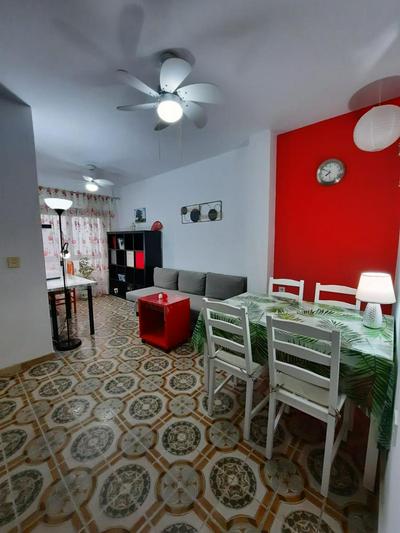 Habitaciones en mi piso del Centro de Huelva