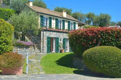 Villa Costa dei Gelsomini - 5 posti letto, piscina e giardino privato vista mare